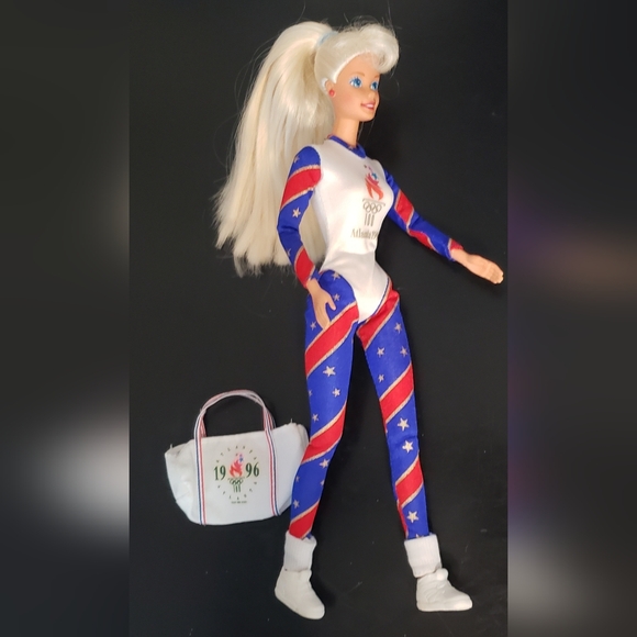 Vintage 1996 Barbie doll Platinum Blonde Olympic Gymnast Atlanta Games w Tote - Picture 5 of 8
